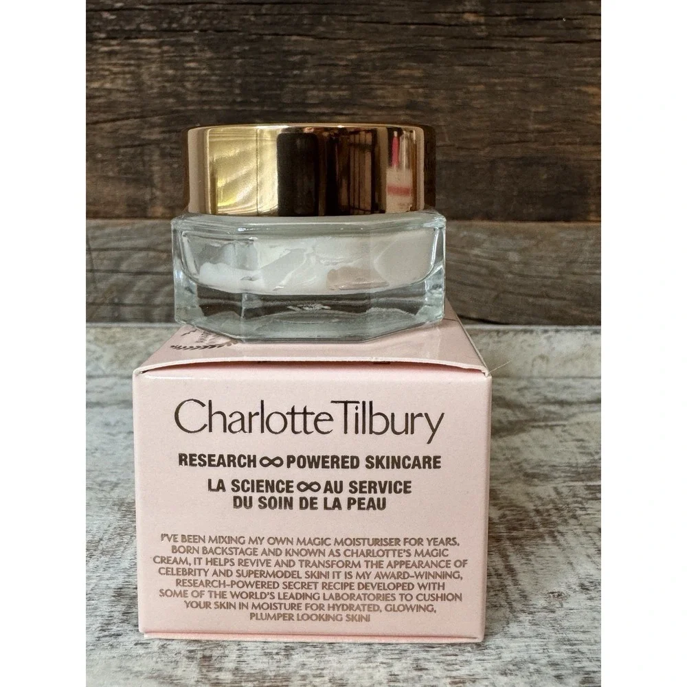 Charlotte Tilbury Magic Cream 15ml / 0.5oz‎ – Instant Turnaround Moisturizer - Picture 5 of 6